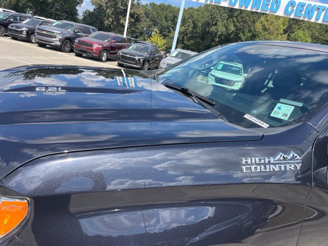Used 2024 Chevrolet Silverado 1500 High Country w/ Technology Package AWD/4WD image 3