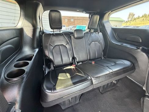 Used 2025 Chrysler Pacifica Select FWD image 54