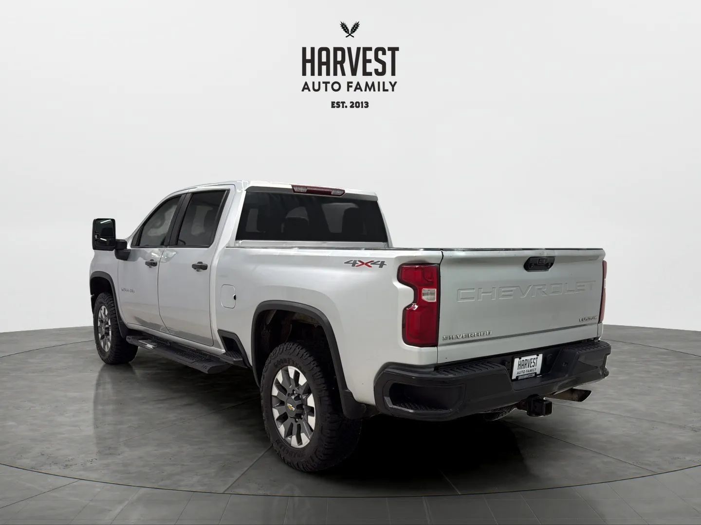 Used 2021 Chevrolet Silverado 2500 Custom w/ Custom Value Package AWD/4WD image 4