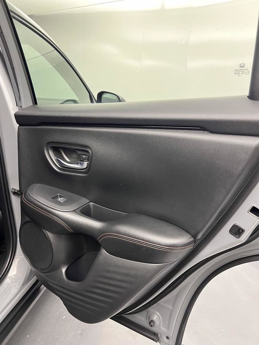 Certified 2025 Honda HR-V Sport image 23
