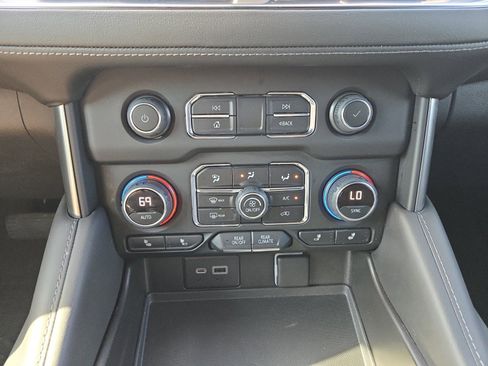 Used 2021 Chevrolet Tahoe LT AWD/4WD image 20