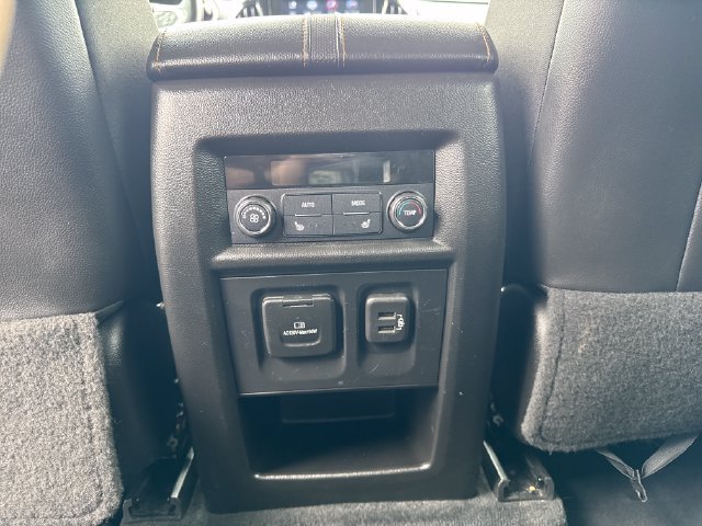 Used 2021 Chevrolet Traverse Premier AWD/4WD image 32