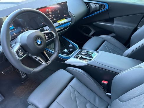 Used 2025 BMW X3 xDrive30i w/ M Sport Package image 11