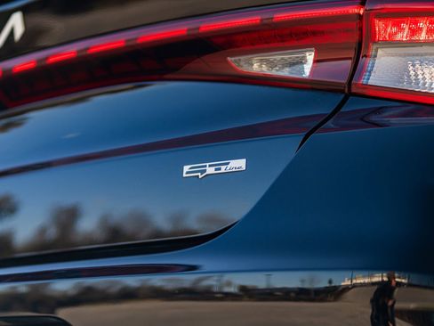 Used 2023 Kia K5 GT-Line w/ GT-Line Premium Package image 16