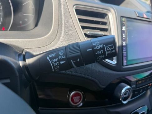 Used 2015 Honda CR-V Touring image 17