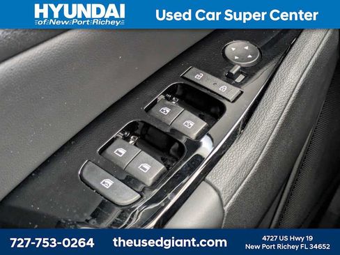 Used 2025 Kia Sportage X-Line AWD/4WD image 30