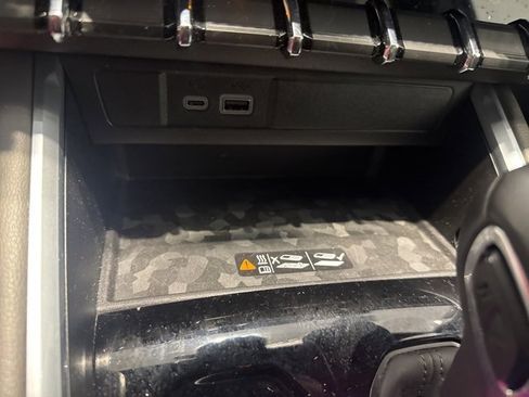 Certified 2023 Chevrolet Colorado ZR2 w/ ZR2 Convenience Package III image 24