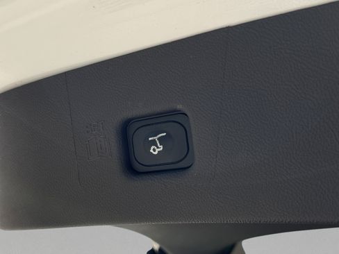 Certified 2022 Lincoln Nautilus Reserve AWD/4WD image 27