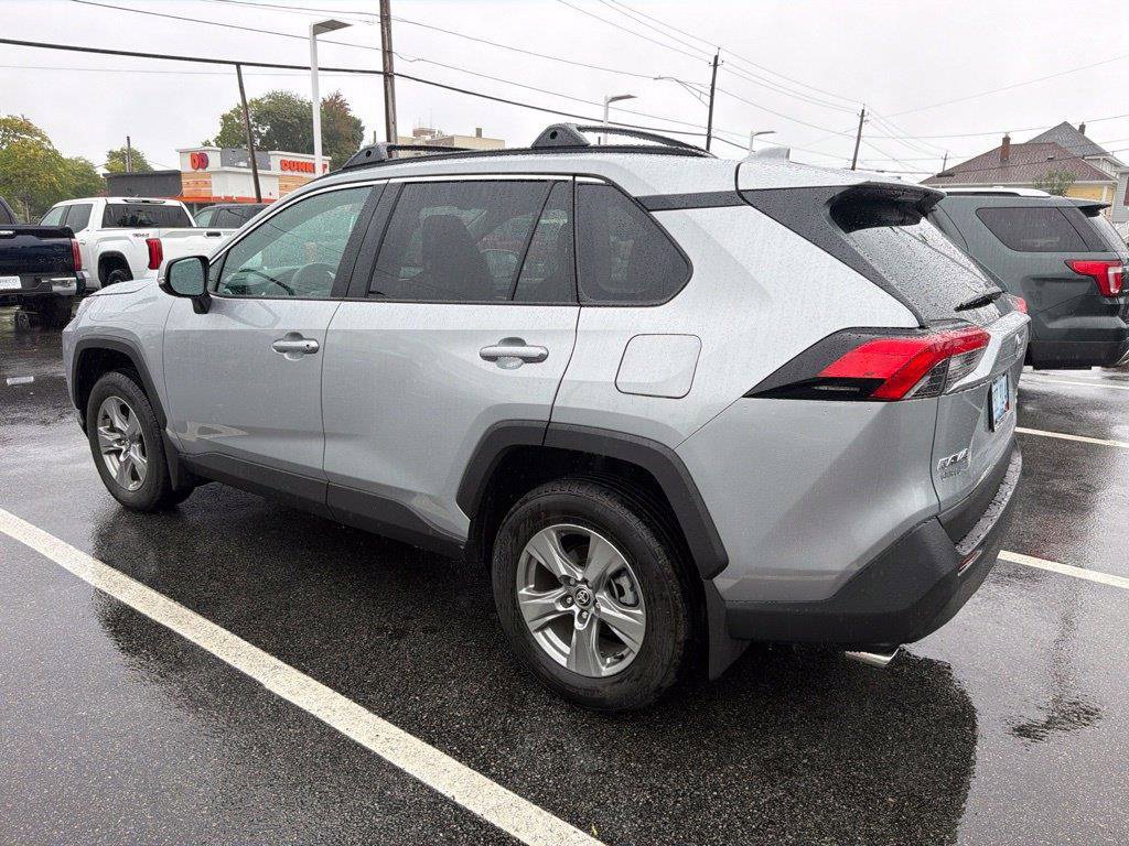 Used 2025 Toyota RAV4 XLE w/ Convenience Package AWD/4WD image 8