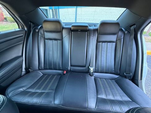 Used 2015 Chrysler 300 S image 18