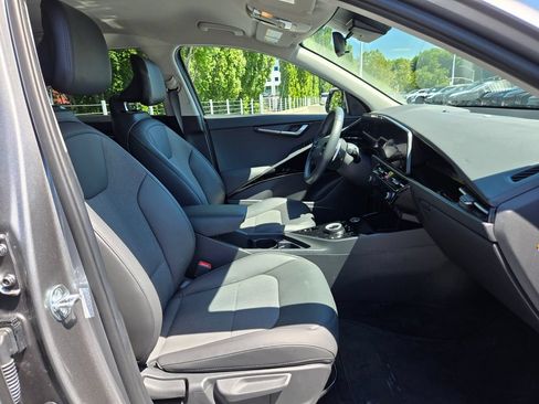 Used 2023 Kia Niro Wind FWD image 11
