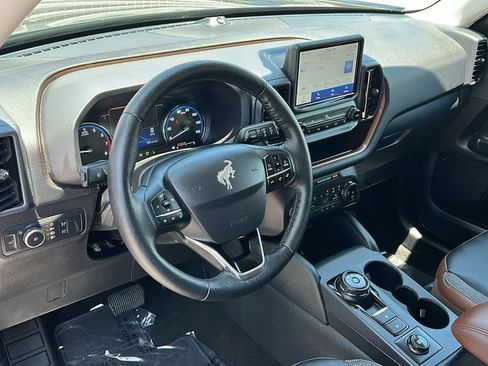 Certified 2022 Ford Bronco Sport Outer Banks w/ Tech Package AWD/4WD image 12