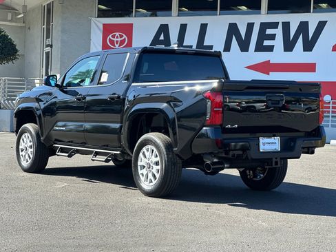 New 2026 Toyota Tacoma SR5 image 3