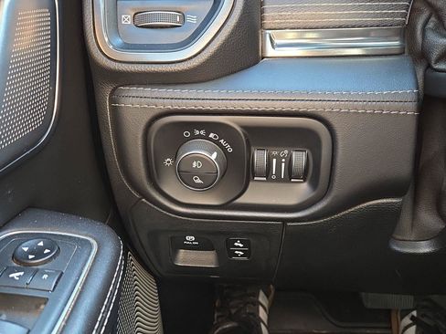 Used 2020 RAM 1500 Limited RWD image 22