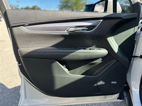 Used 2021 Cadillac XT6 Luxury image 32