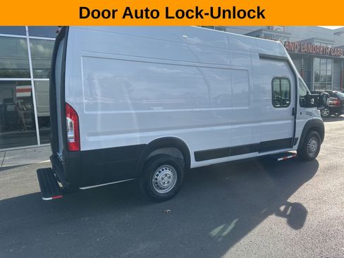 Used 2024 RAM ProMaster 3500 w/ Delivery Van Package FWD image 3