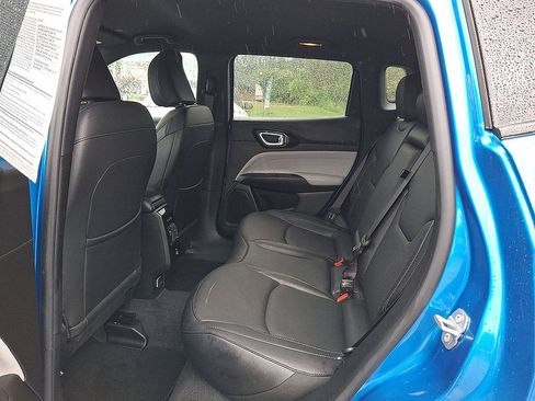 Certified 2025 Jeep Compass Limited w/ Elite Group AWD/4WD image 20
