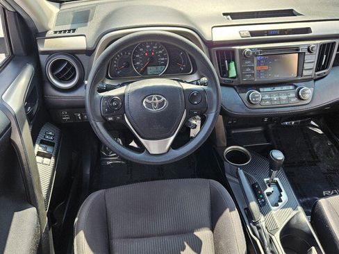 Used 2013 Toyota RAV4 XLE AWD/4WD image 10
