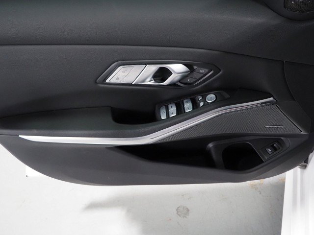 Used 2025 BMW M340i w/ Premium Package RWD image 64