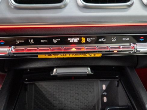 Certified 2026 Mercedes-Benz GLE 450 4MATIC image 30