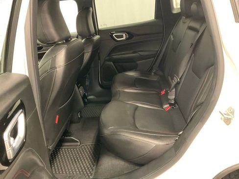 Used 2024 Jeep Compass Trailhawk image 29