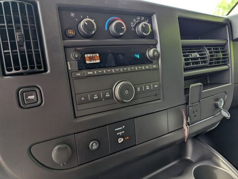 New 2026 Chevrolet Express 2500 RWD image 26
