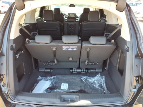 New 2026 Honda Odyssey EX-L image 6