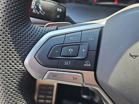 New 2026 Volkswagen GTI SE FWD image 15