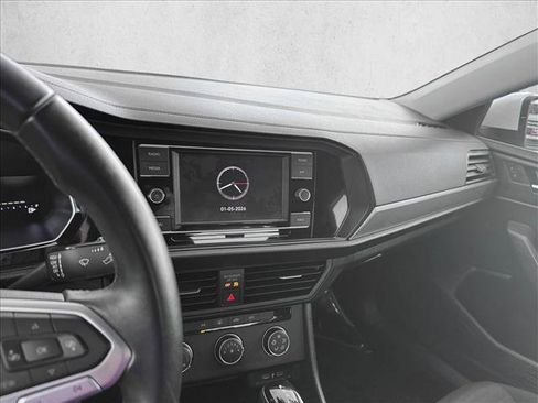 Used 2024 Volkswagen Jetta S image 13