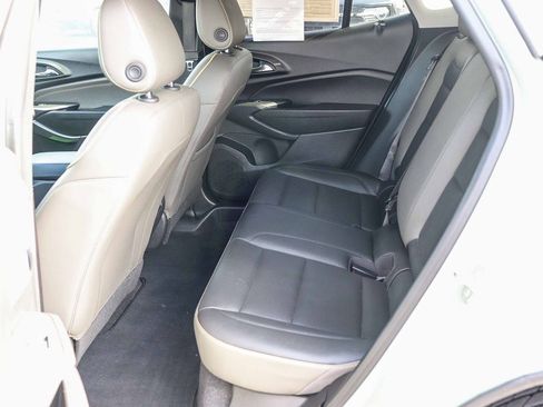 Used 2025 Chevrolet Trax ACTIV w/ Driver Confidence Package FWD image 17