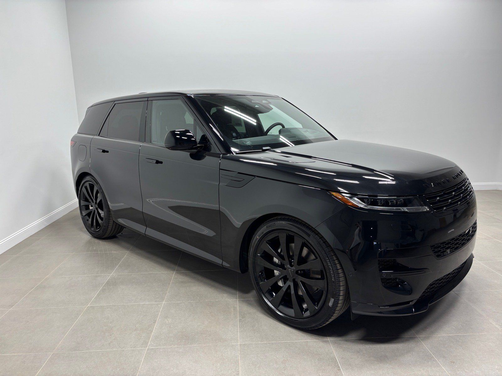 New 2027 Land Rover Range Rover Sport Dynamic SE AWD/4WD image 5