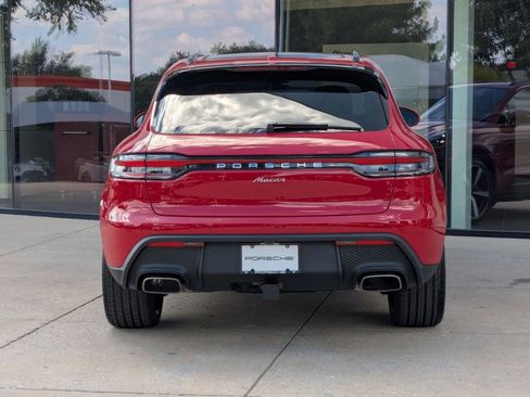 Certified 2026 Porsche Macan image 10