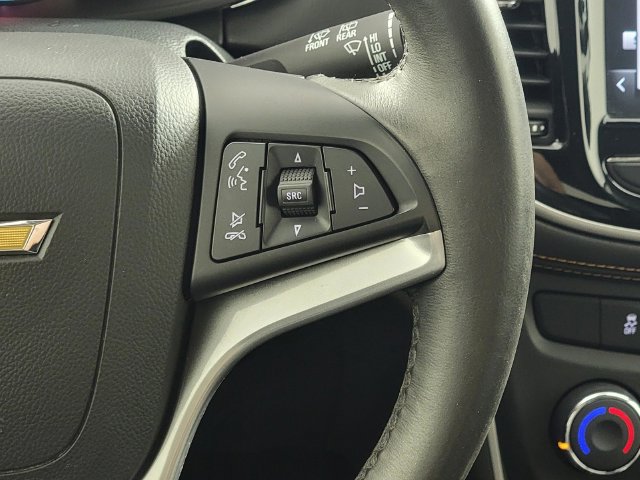 Used 2017 Chevrolet Trax LT w/ LT Convenience Package FWD image 28