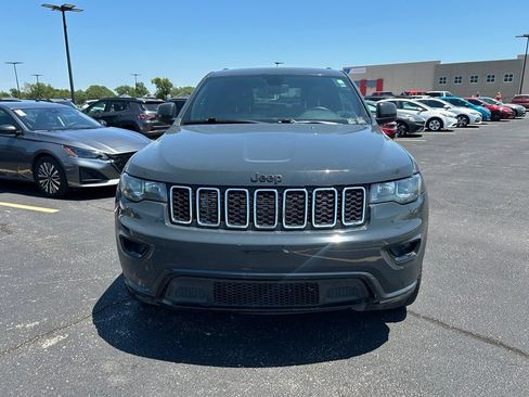 Used 2018 Jeep Grand Cherokee Altitude AWD/4WD image 4