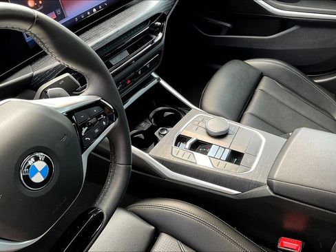 Used 2025 BMW 330i Sedan RWD image 21