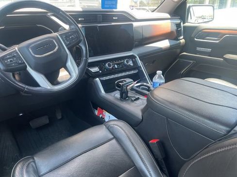Used 2023 GMC Sierra 1500 Denali w/ Denali Reserve Package AWD/4WD image 8