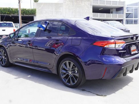 Certified 2025 Toyota Corolla SE w/ Convenience Package FWD image 5