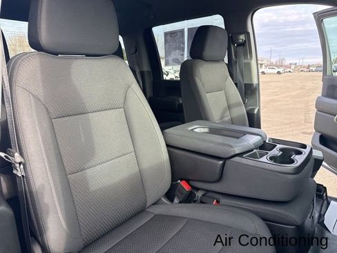 Used 2025 Chevrolet Silverado 3500 W/T image 31