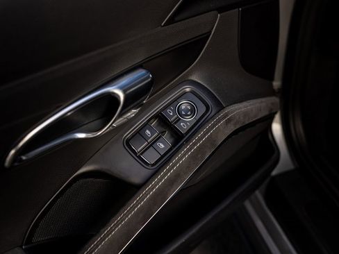 Used 2018 Porsche 911 GT3 image 38