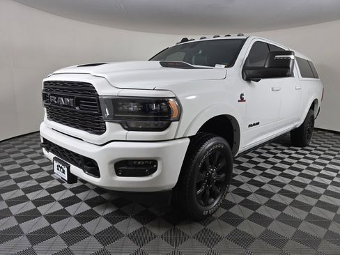 Used 2024 RAM 2500 Limited image 7