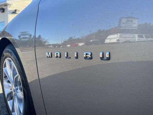 Used 2023 Chevrolet Malibu LT image 11