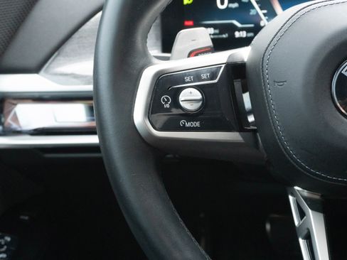 Certified 2023 BMW 740i image 19