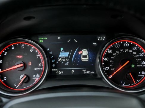 Used 2023 Toyota Camry XSE FWD image 21