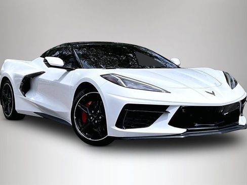 Used 2021 Chevrolet Corvette Stingray Preferred Conv w/ Z51 Performance Package image 2