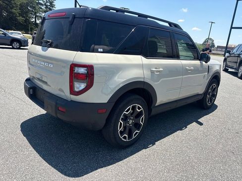 Used 2025 Ford Bronco Sport Outer Banks w/ Outer Banks Tech Package+ AWD/4WD image 8
