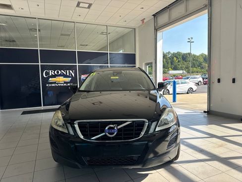 Used 2011 Volvo XC60 T6 AWD/4WD image 2