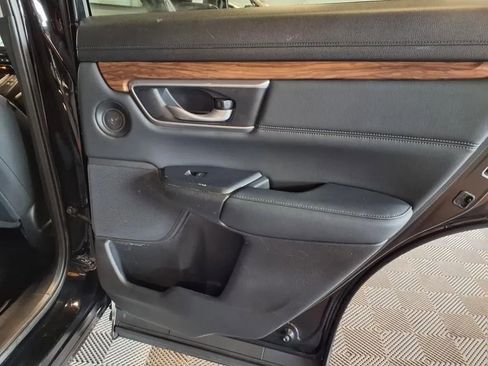 Used 2022 Honda CR-V Touring image 12