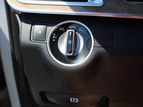 Used 2014 Mercedes-Benz E 350 Sedan w/ Premium 1 Package image 13