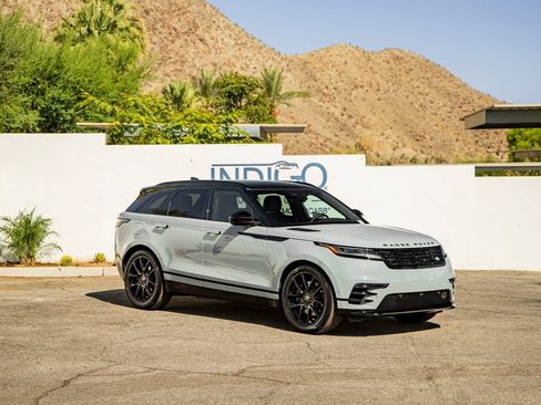 New 2026 Land Rover Range Rover Velar Dynamic SE image 4