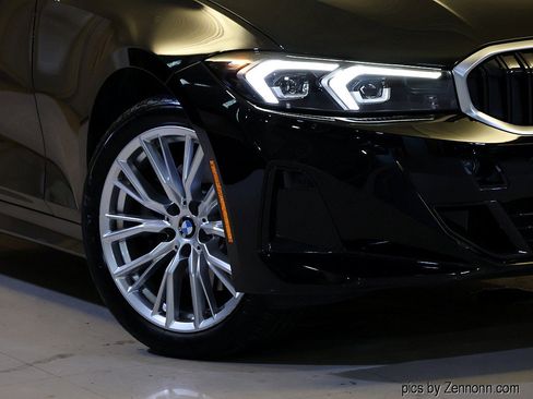 Used 2023 BMW 330i xDrive Sedan w/ Convenience Package AWD/4WD image 3